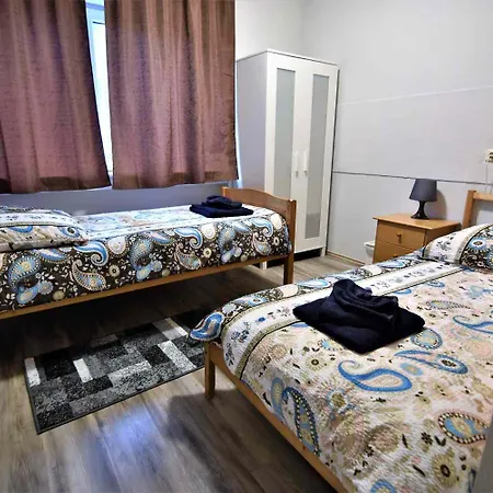 Appartement Gorgeous In Muelheim Am Wiener Platz Cologne