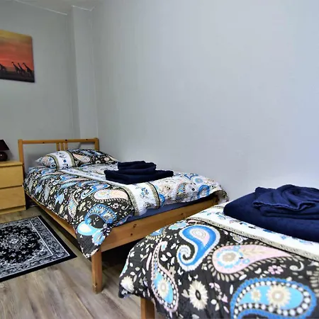 Appartamento Gorgeous In Muelheim Am Wiener Platz Colonia