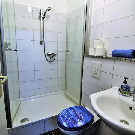 Gorgeous In Muelheim Am Wiener Platz Appartement